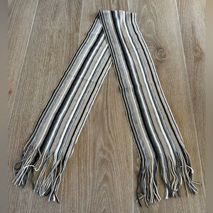 New York & Company Scarf